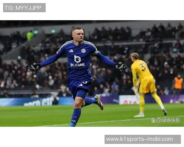 足球专家称瓦尔迪在克雷莫内塞表现出色预计能踢到41岁